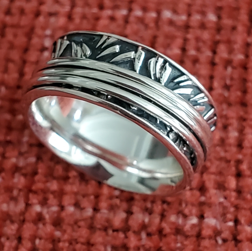F6 NEW Sterling Bohemian Spinner Ring